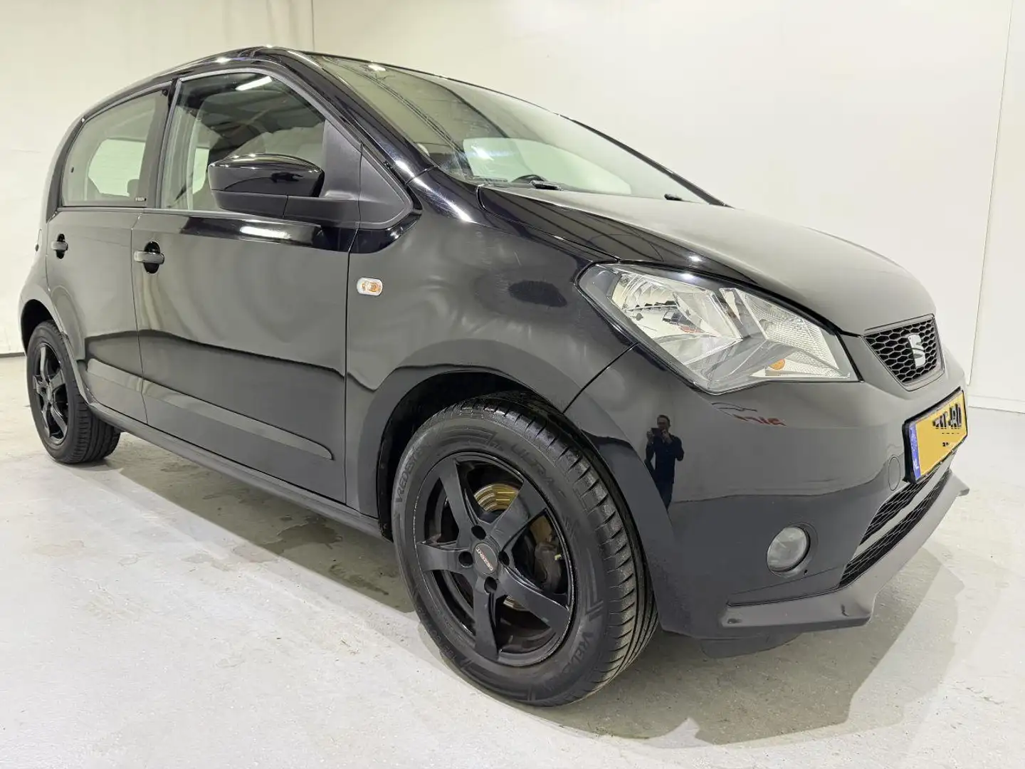 SEAT Mii 1.0 i-Tech Navi/Airco Negro - 1