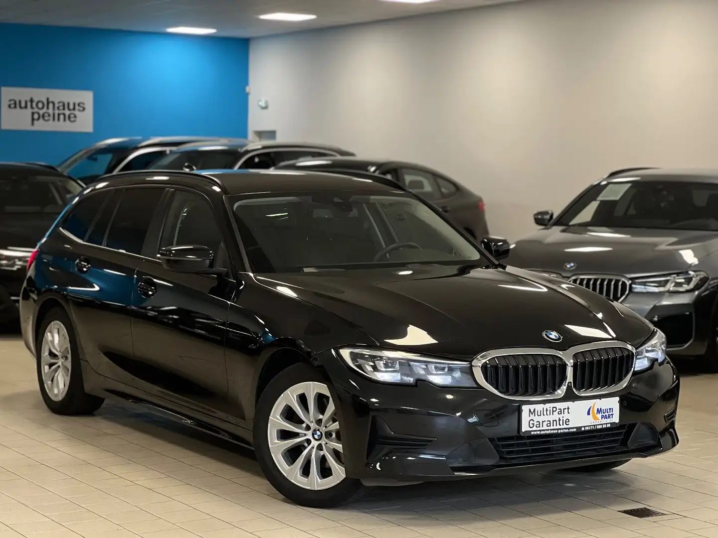BMW 320 d Aut/Navi/AHK/Park&DriveAss/SportSitze Noir - 1