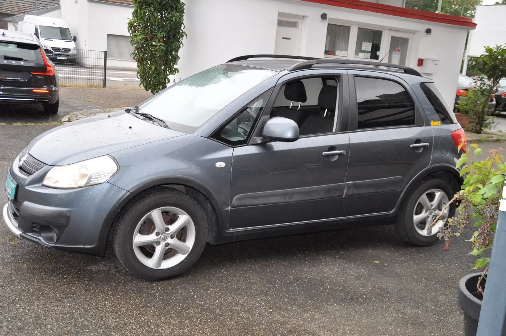 Suzuki SX4 SX4 1.6 VVT 4x2 Comfort Dance Top Zustand Grau - 2