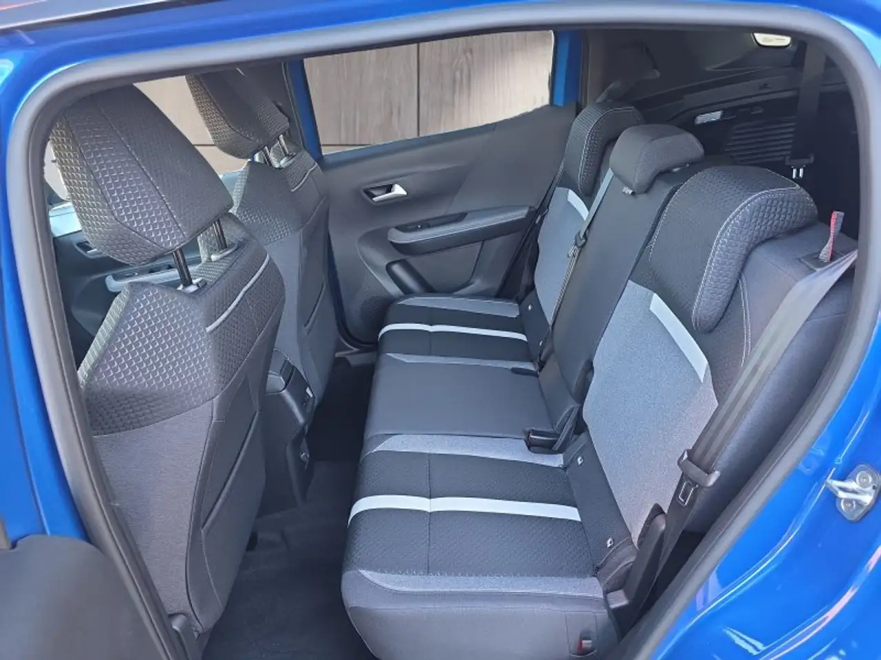 Opel Frontera GS Hybrid 145PS 7-Sitzer/LED/Navi/Kamera/Winterp., миниатюра 26