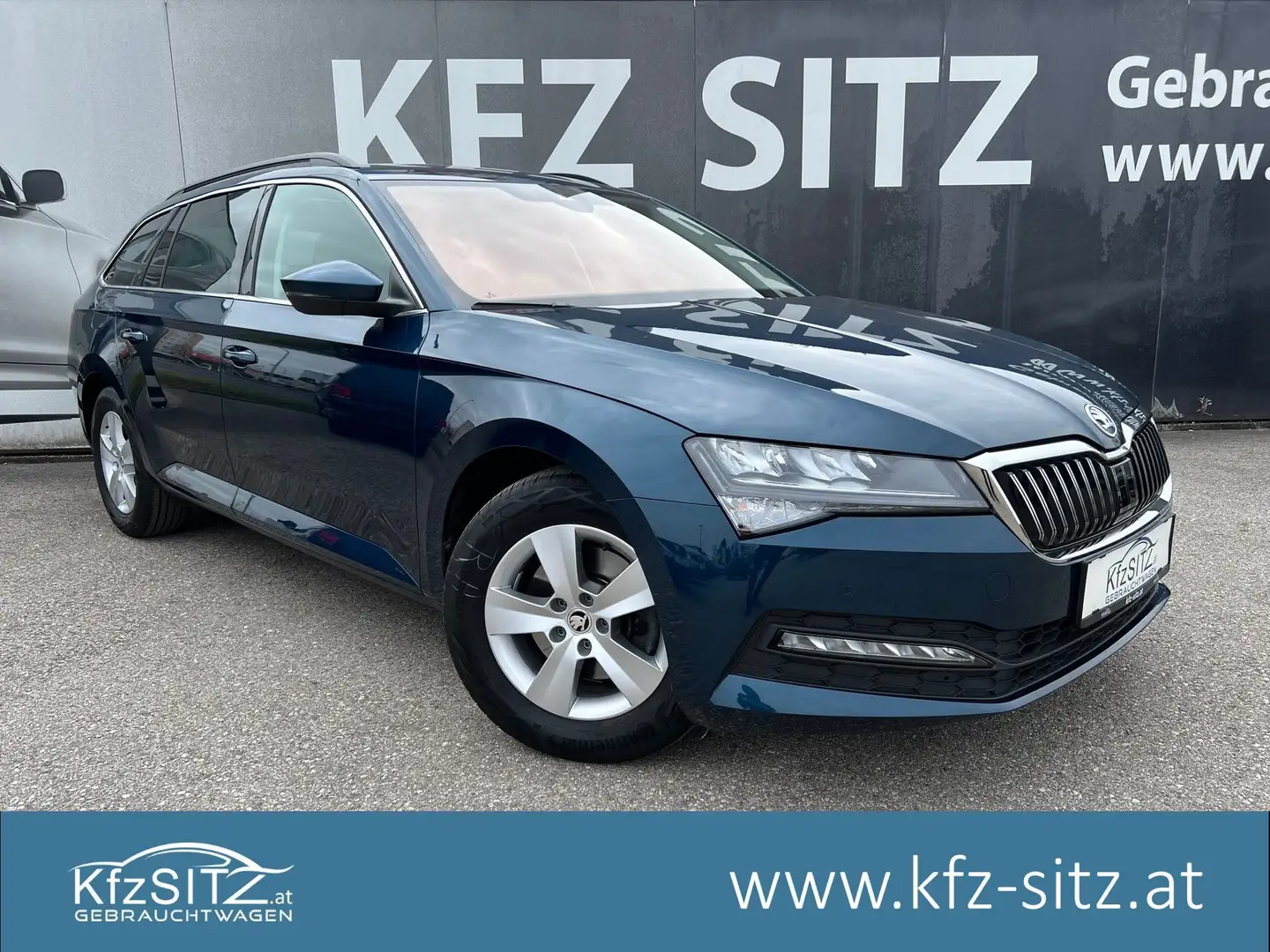 Skoda Superb Kombi 2,0 TDI Ambition | ACC*CANTON Blau - 1