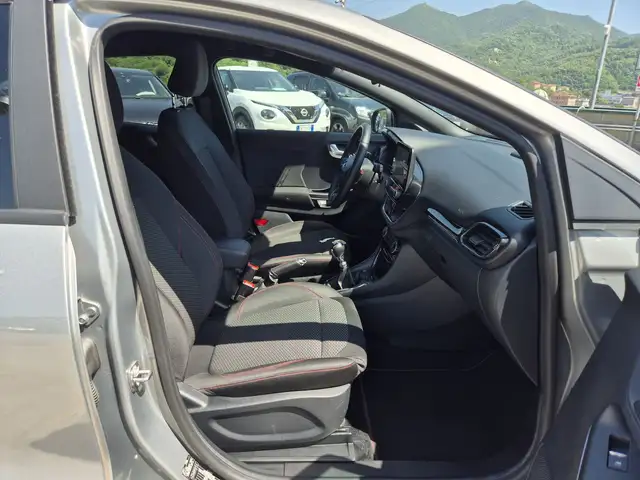Ford Puma view 9