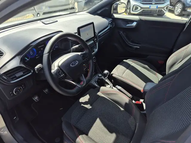 Ford Puma view 6