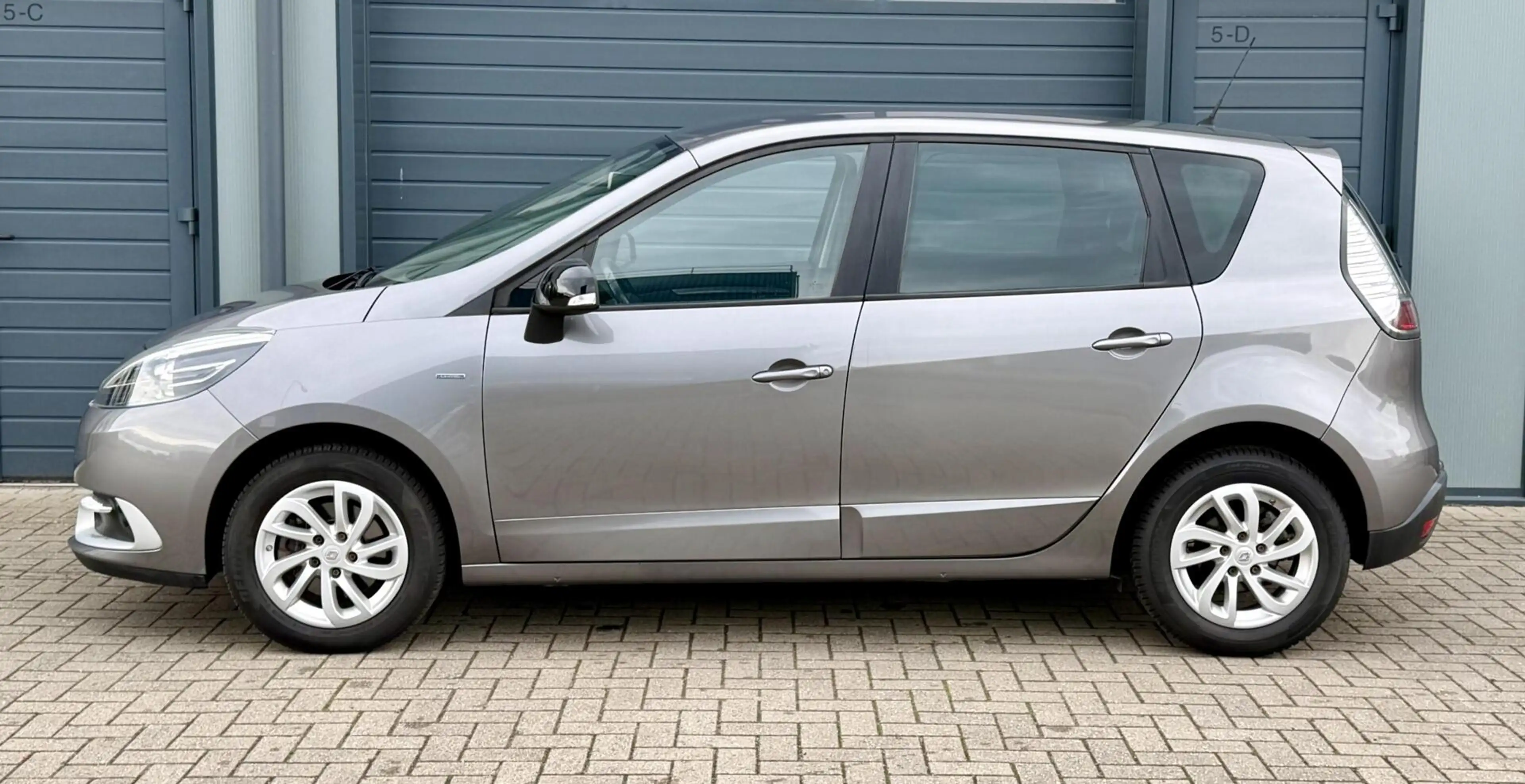Renault Scenic 1.2 -130pk TCe Limited | Trekhaak | Nieuwe Ketting — photo 7