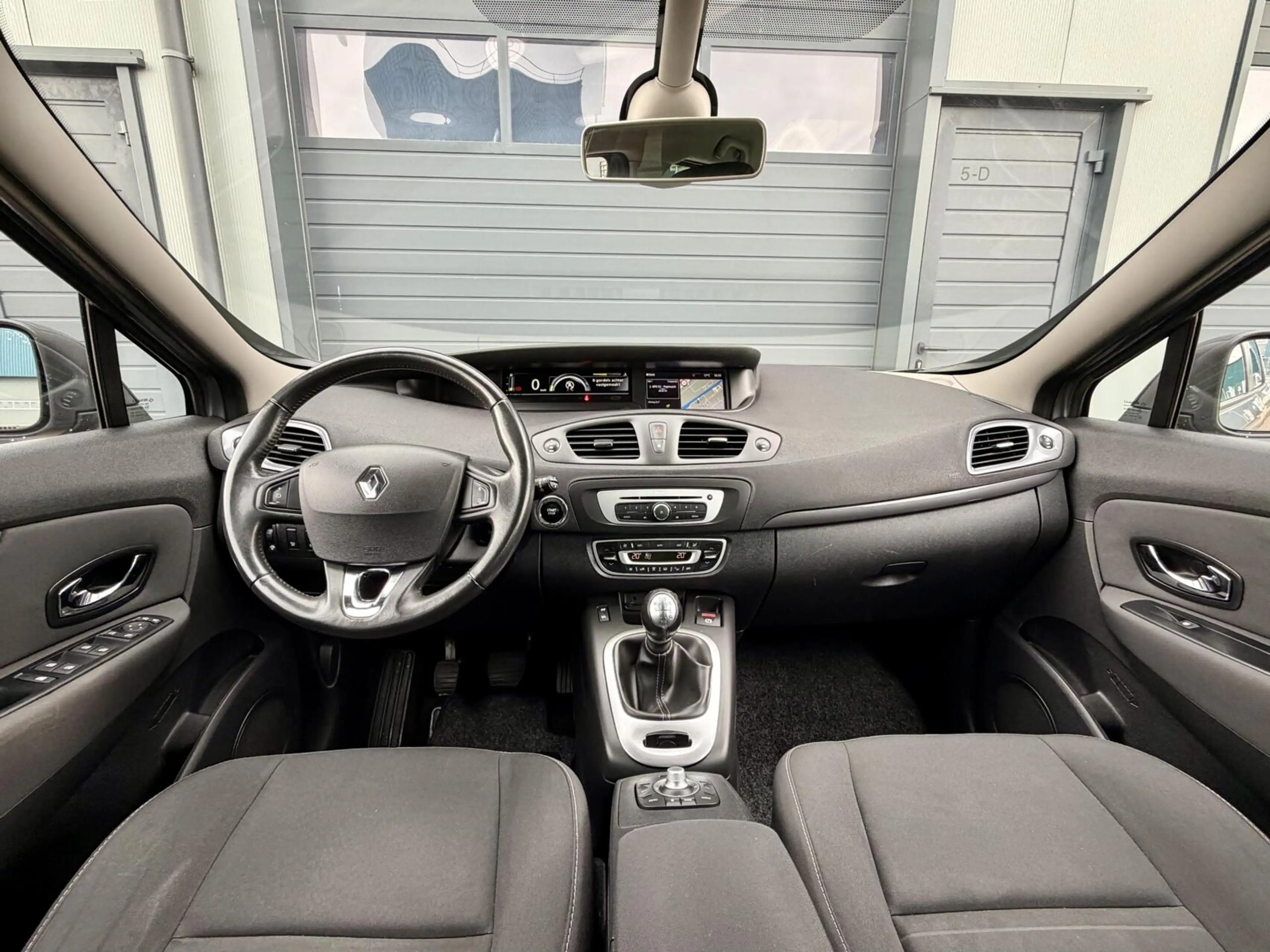 Renault Scenic 1.2 -130pk TCe Limited | Trekhaak | Nieuwe Ketting — photo 3