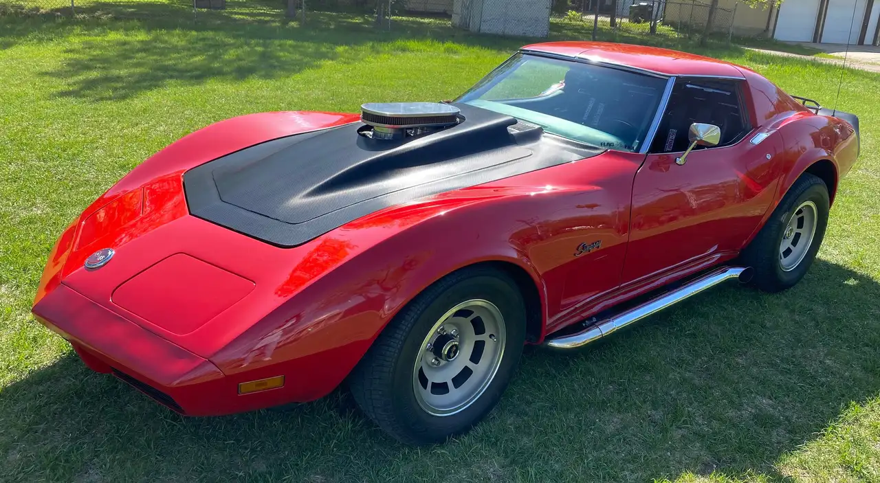 Chevrolet Corvette снимка Chevrolet Corvette