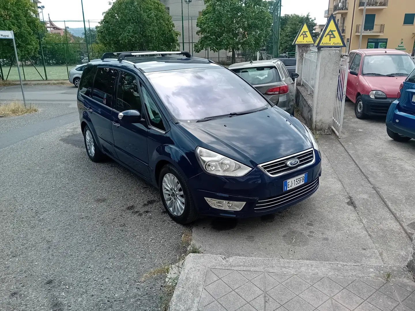 Ford Galaxy Galaxy II 2010 2.0 tdci Titanium 163cv powershift Bleu - 1