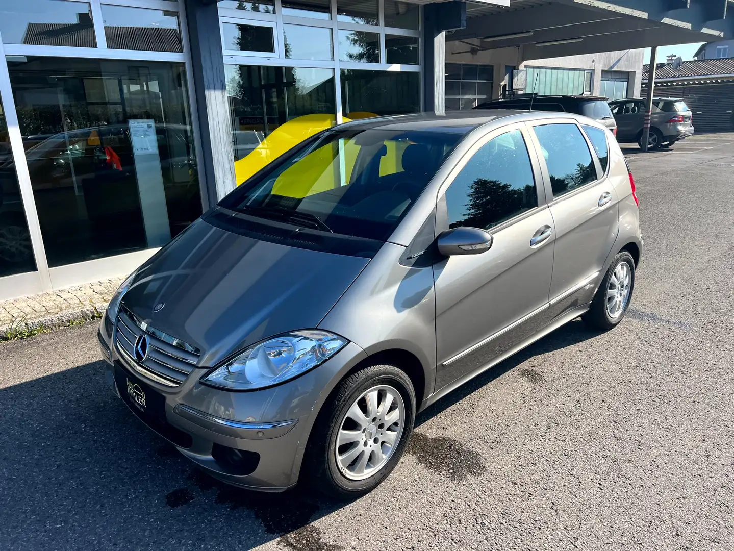Mercedes-Benz A 150 A 150*KLIMA*EINPARKHILFE*METALLIC*SITZ*KOMFORT-PAK Grau - 1