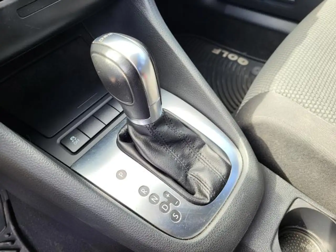 Volkswagen Golf снимка Volkswagen Golf
