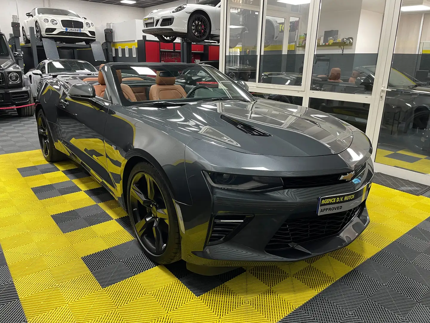 Chevrolet Camaro VI CABRIOLET 6.2 V8 8AT Gris - 1