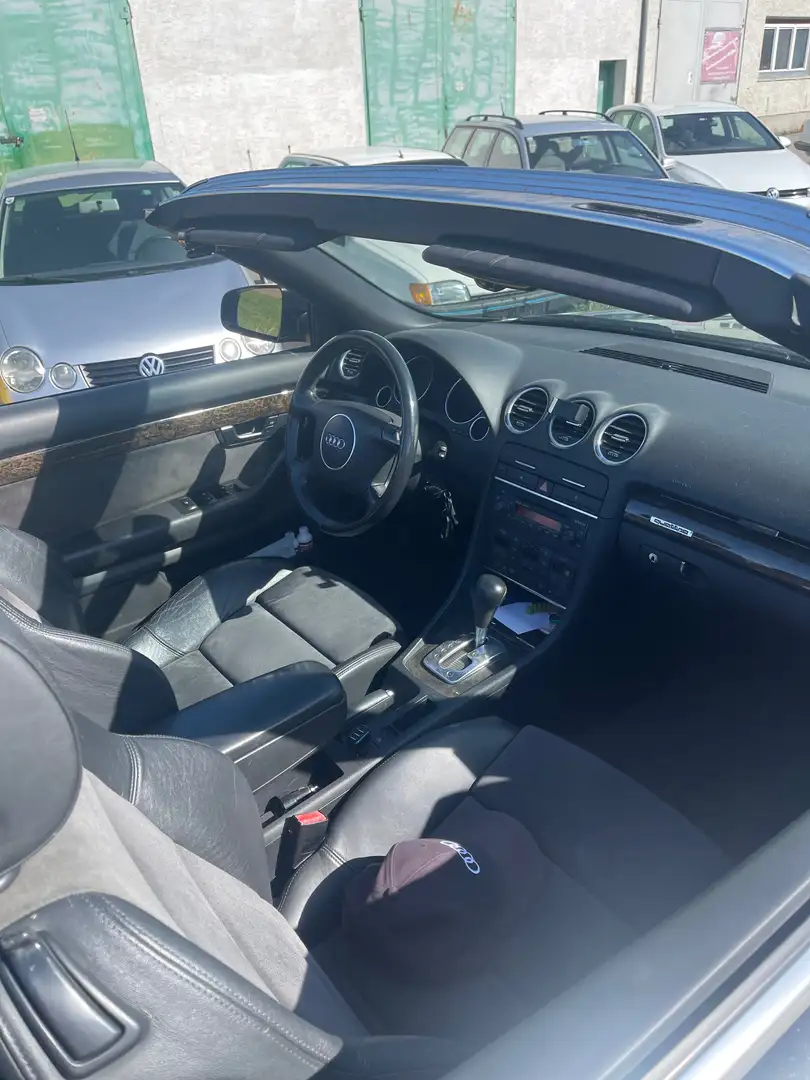 Audi A4 Cabriolet 3,0 quattro Schwarz - 2