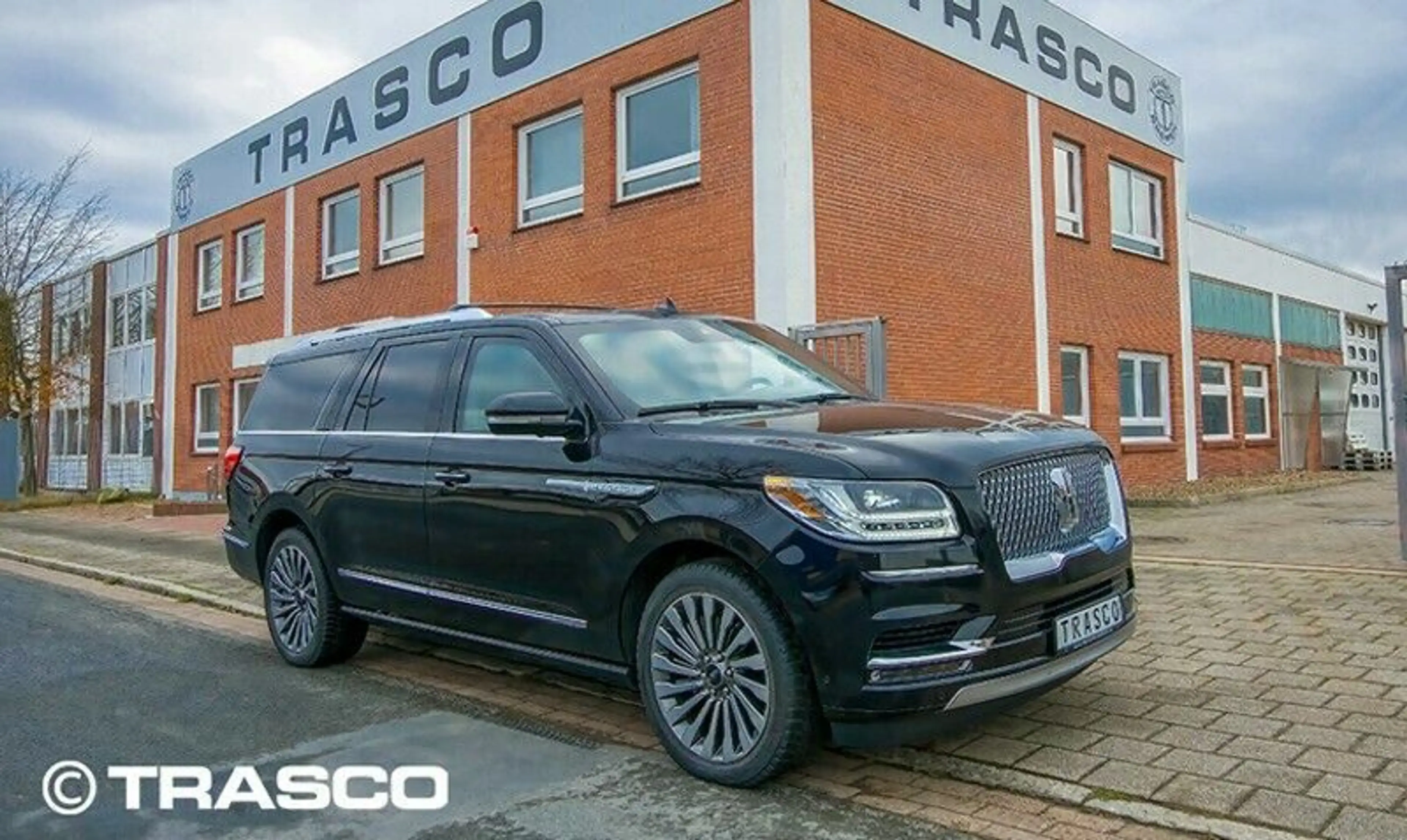 Lincoln Navigator L - gepanzert Level 6 A-Kip TRASCO — photo 6
