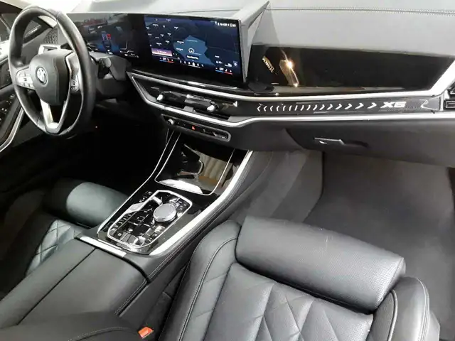 BMW X5 view 9