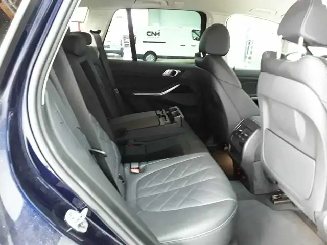 BMW X5 view 14