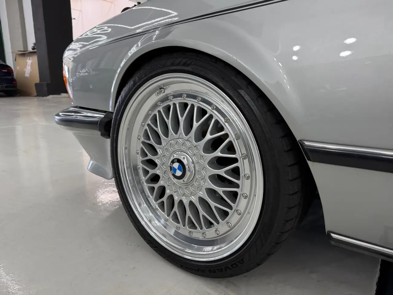 BMW 635 M CSi Kat (E24), foto 7