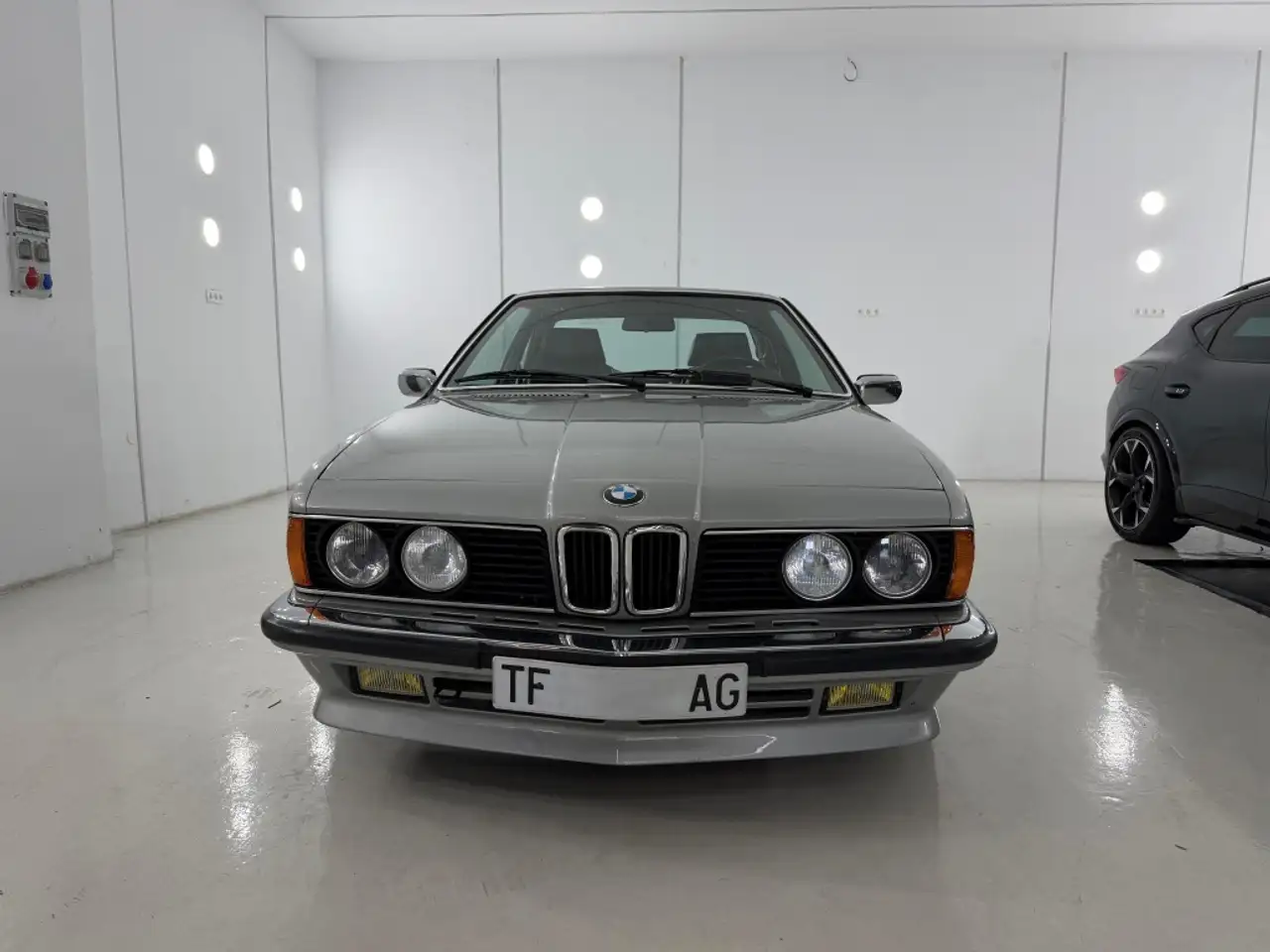 BMW 635 M CSi Kat (E24), foto 2