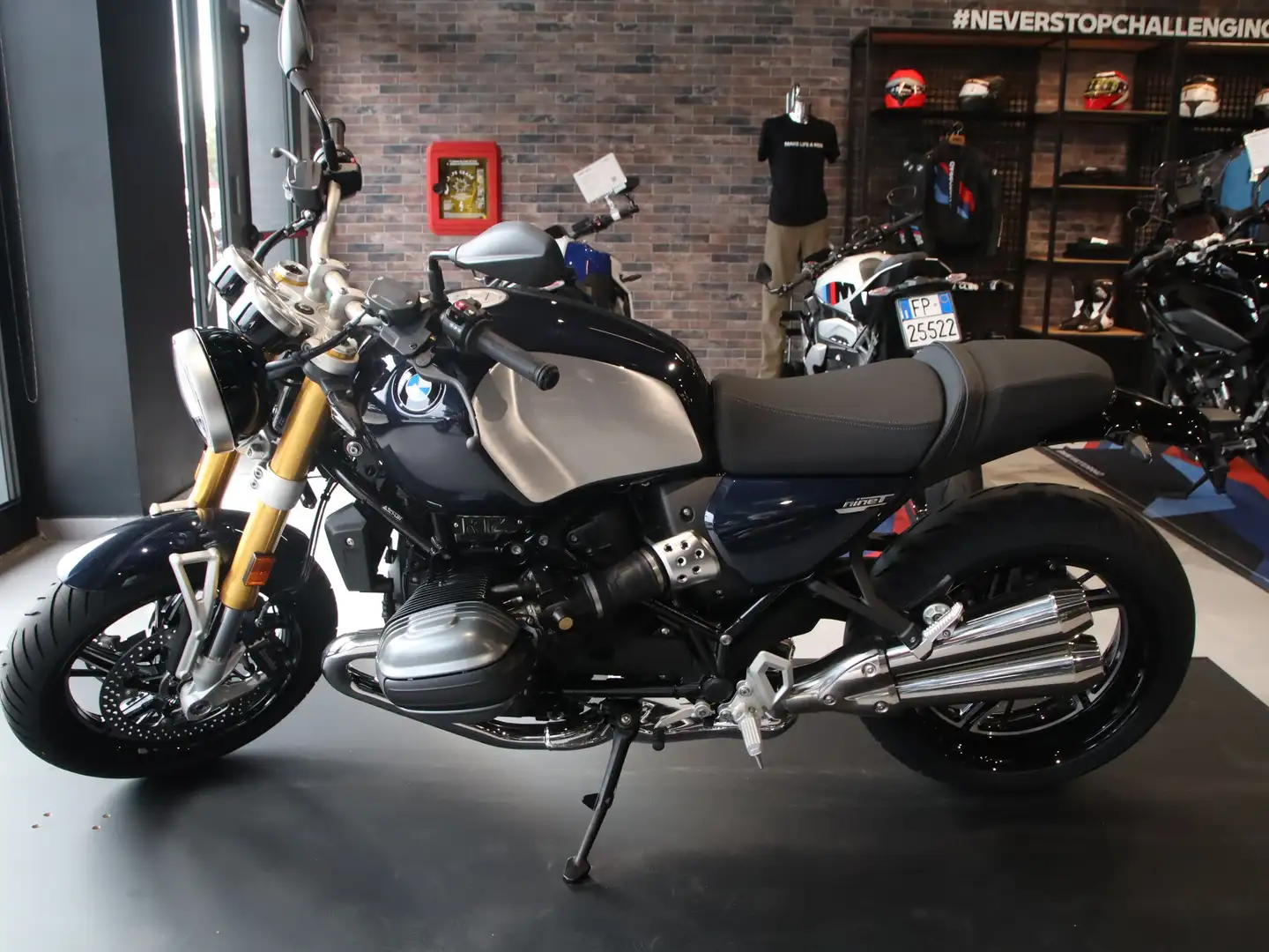 BMW R 12 nineT Чёрный - 2
