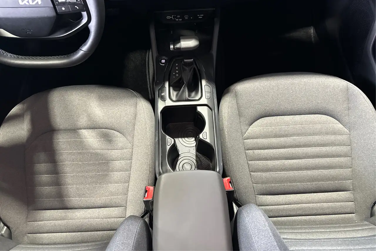 Kia K4 снимка Kia K4