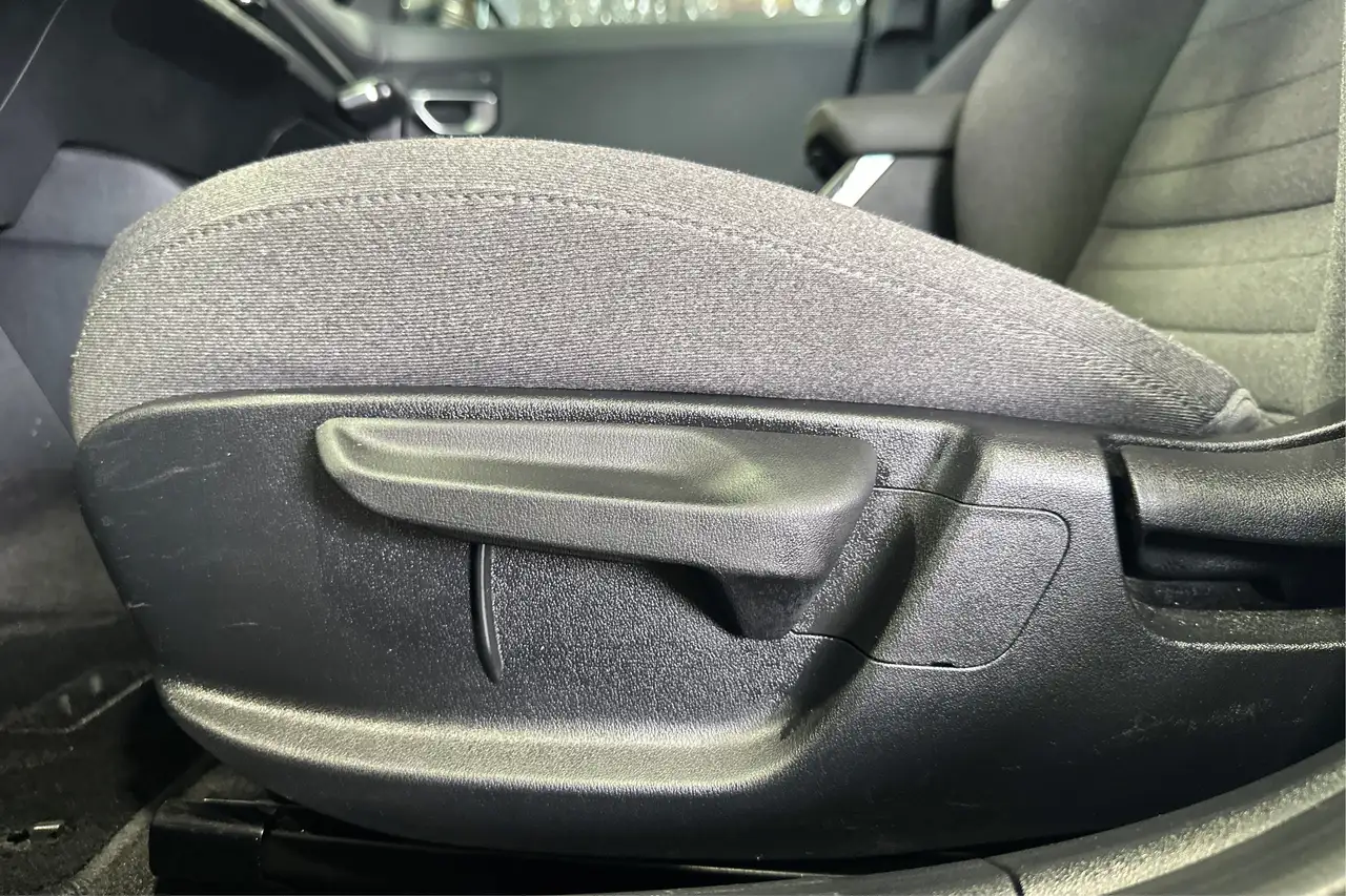 Kia K4 снимка Kia K4