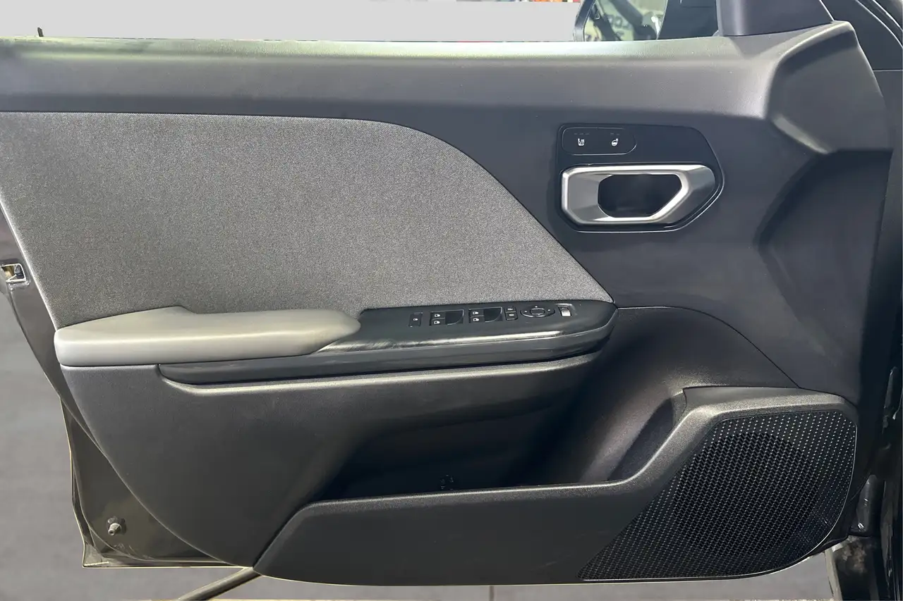 Kia K4 снимка Kia K4
