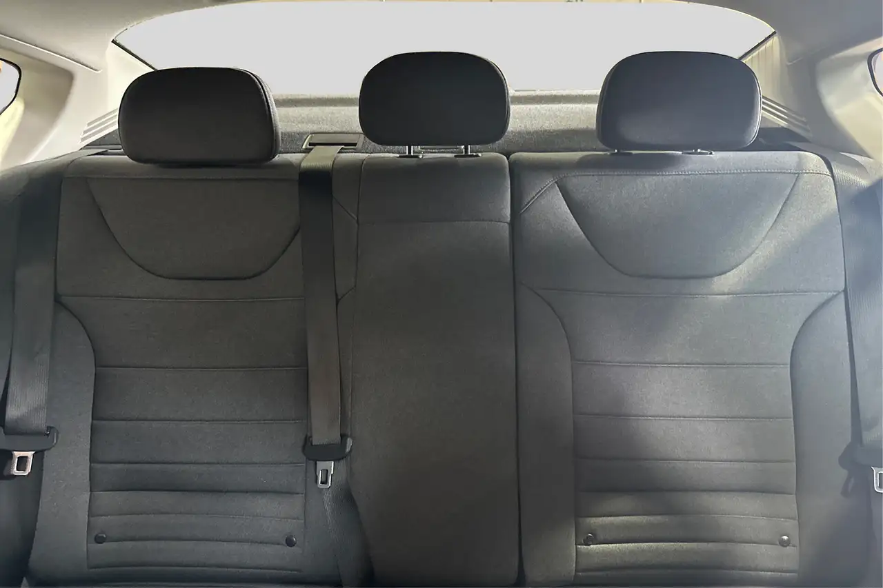 Kia K4 снимка Kia K4