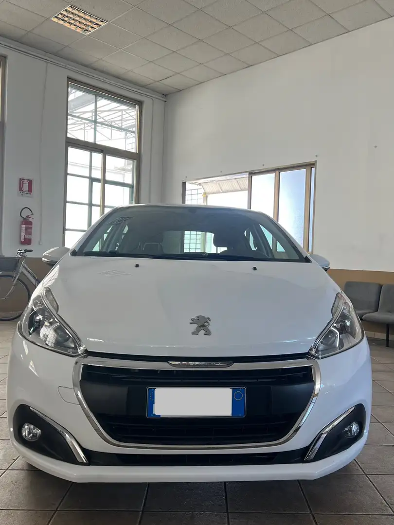 Peugeot 208 5p 1.2 puretech Black Line 82cv - 1