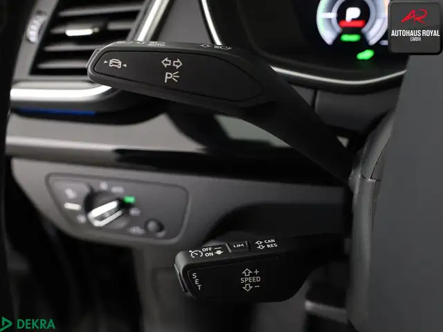 Audi Q5 view 17