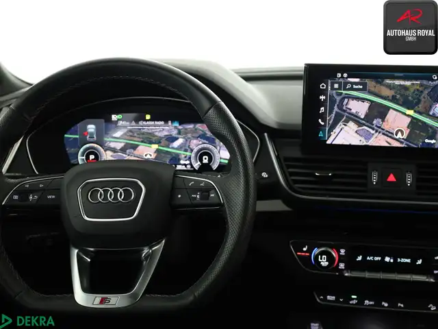 Audi Q5 view 18