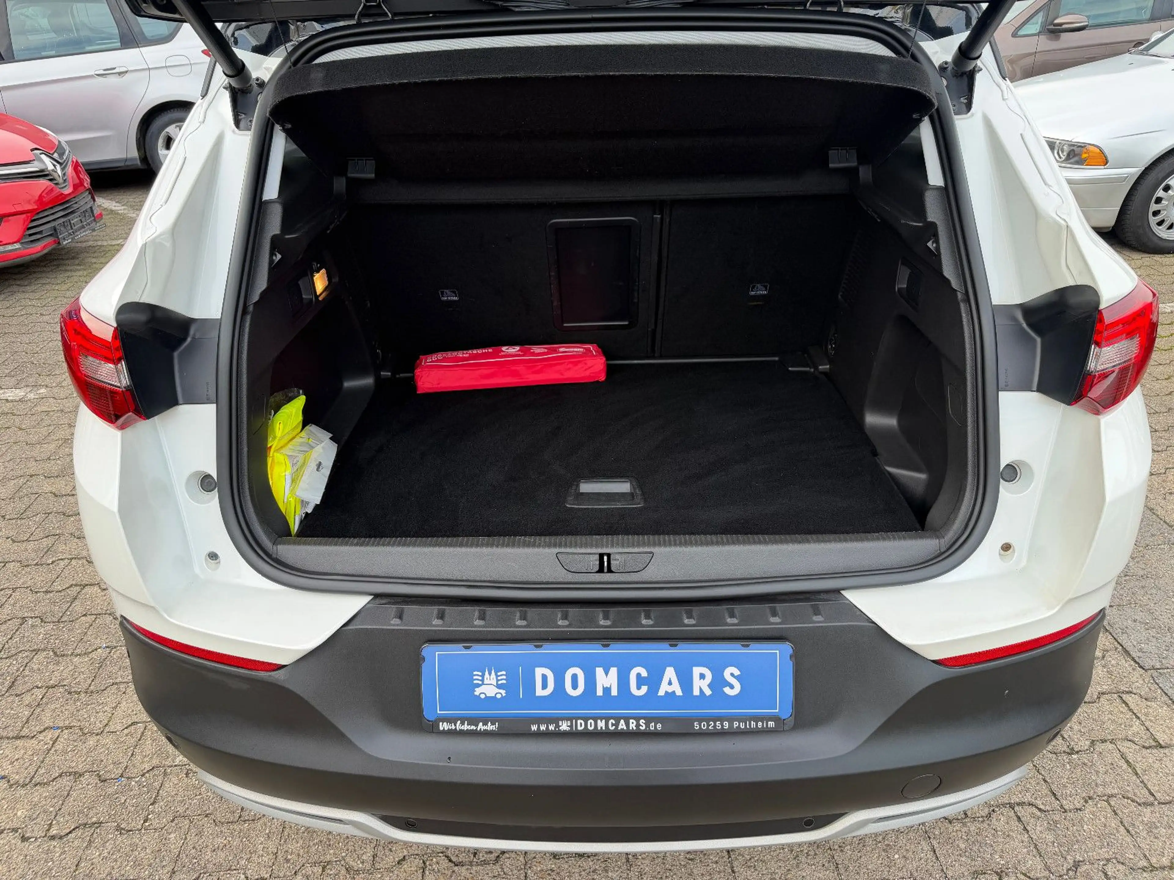 Opel Grandland X /NAVI/GARANTIE/LEDER/AHK/KAMERA/ALU — photo 8