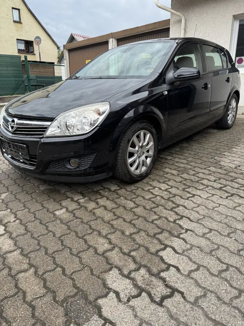 Opel Astra ecoFlex Schwarz - 2