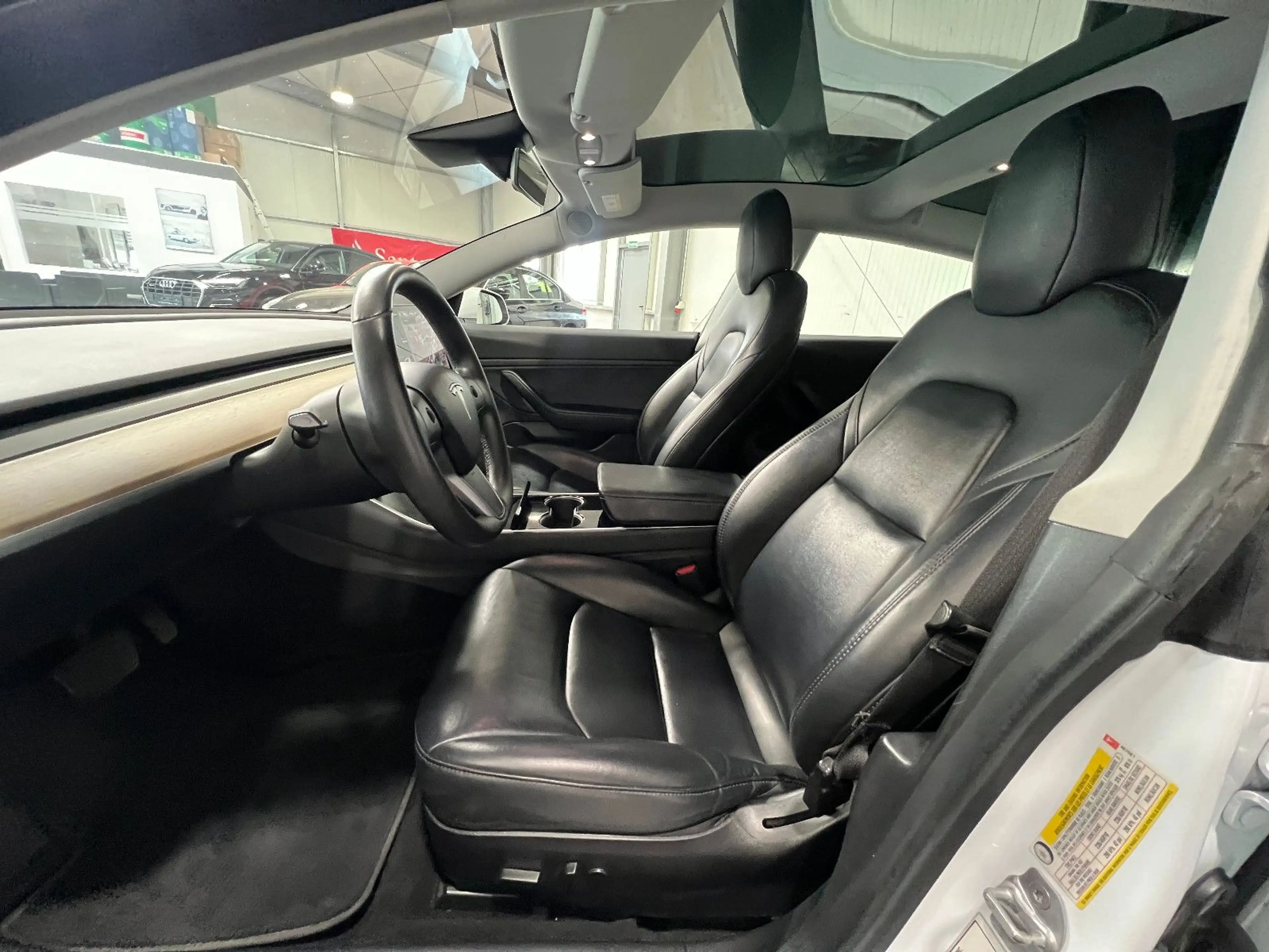 Tesla Model 3 Dualmotor Long Range **Leder*Navi** — photo 12