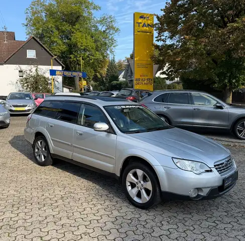 Subaru Legacy Outback 2.5i Active*AUTOMATIK*PANO*LEDER