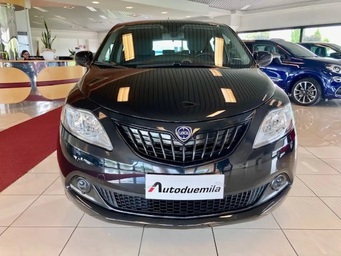 Lancia Ypsilon 1.0 FireFly 5 porte S&S Hybrid Km 1694!!! PREZZO R Negro - 2