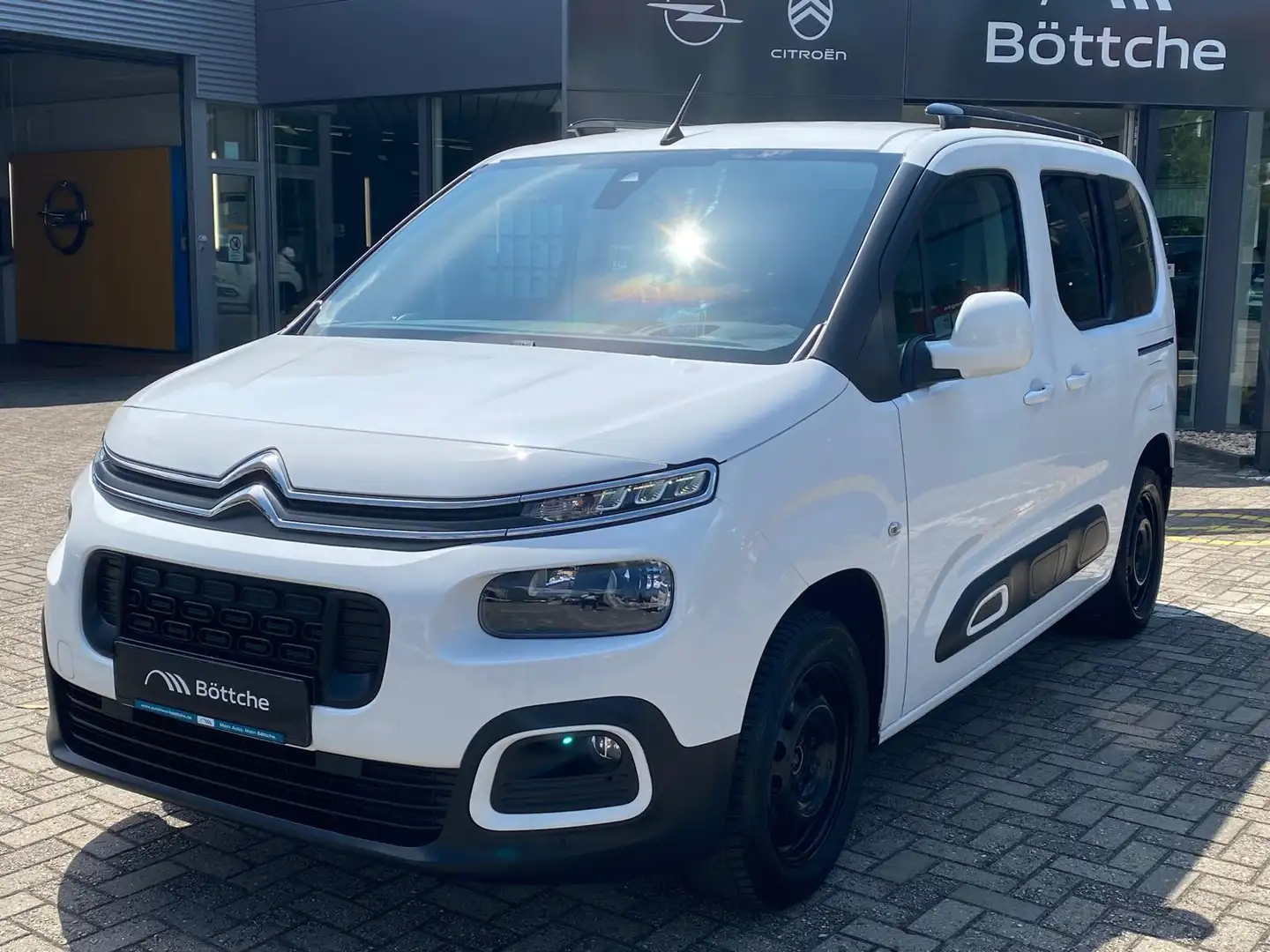 Citroen Berlingo Shine M 1.2 e-THP AT/AHK/Navi/Shz/180°Kamera/Klima Bianco - 1