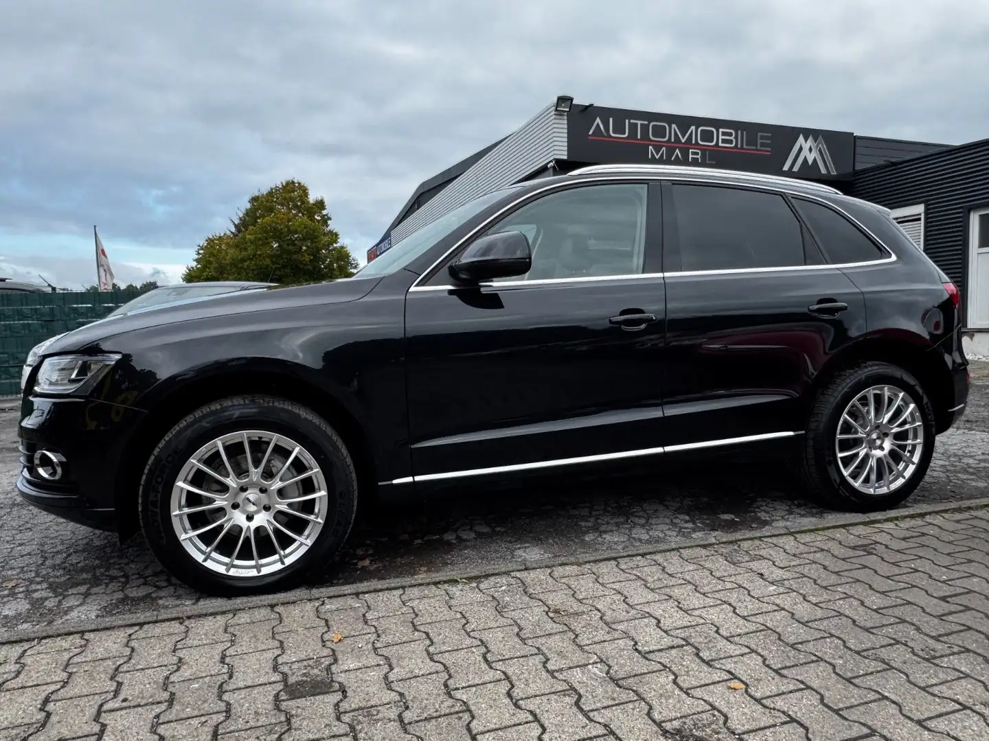 Audi Q5 2.0 TFSI tiptronic|PANO|LEDER|NAVI|SITZHEIZUN Schwarz - 1
