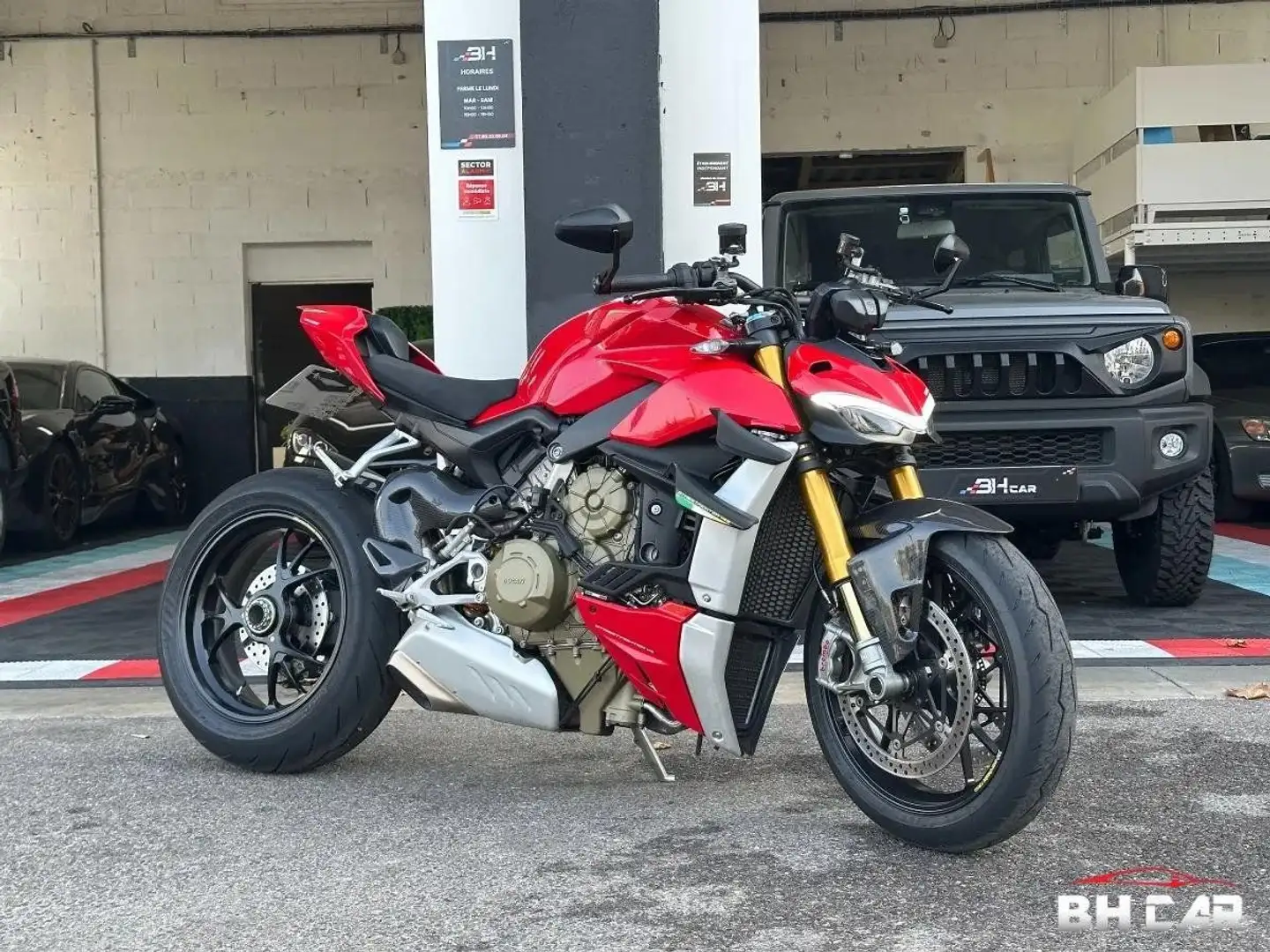 Ducati Streetfighter V4S / CARBONNE Czerwony - 1