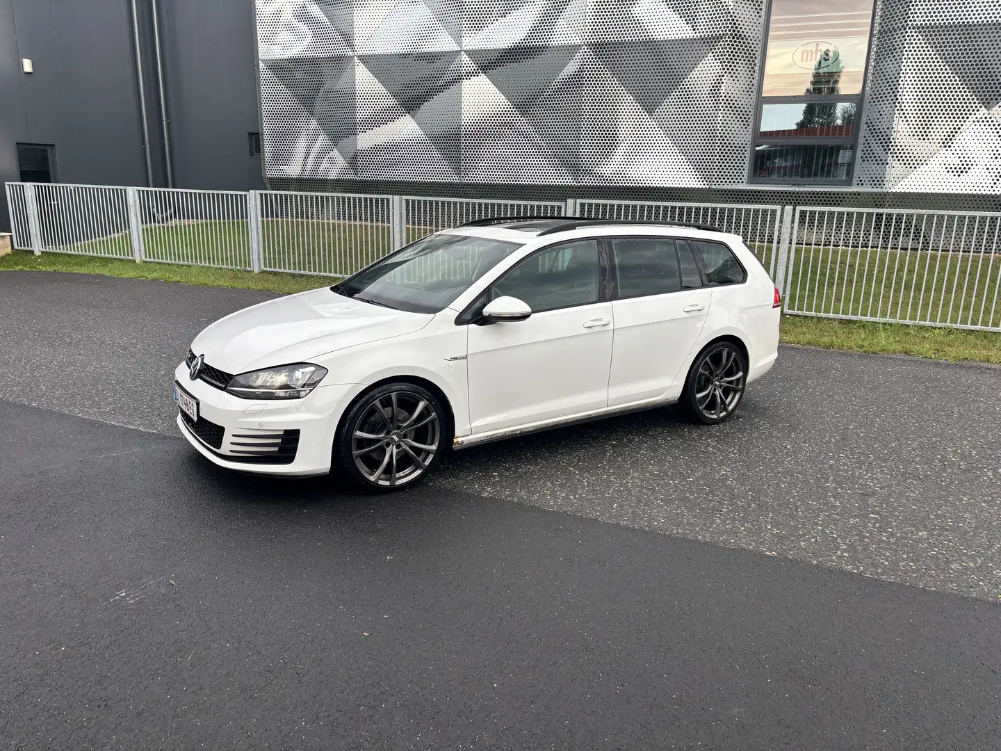 Volkswagen Golf GTD Variant 2,0 TDI DSG - 2