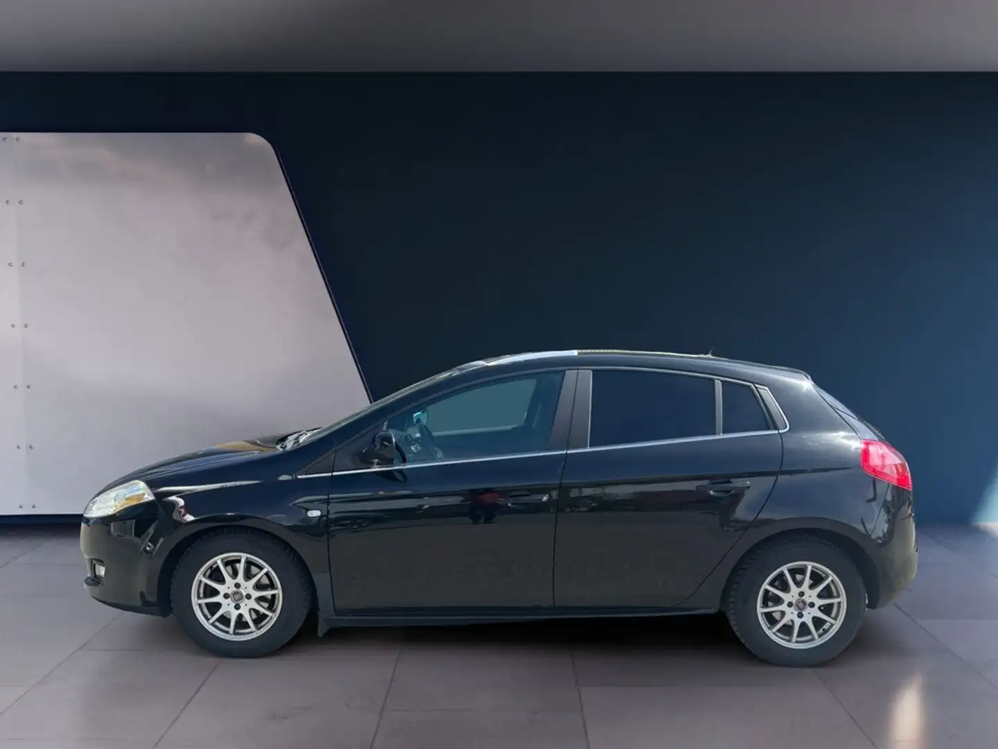 Fiat Bravo 1,4 16V T-JET 120 Dynamic (88kW) Schwarz - 2