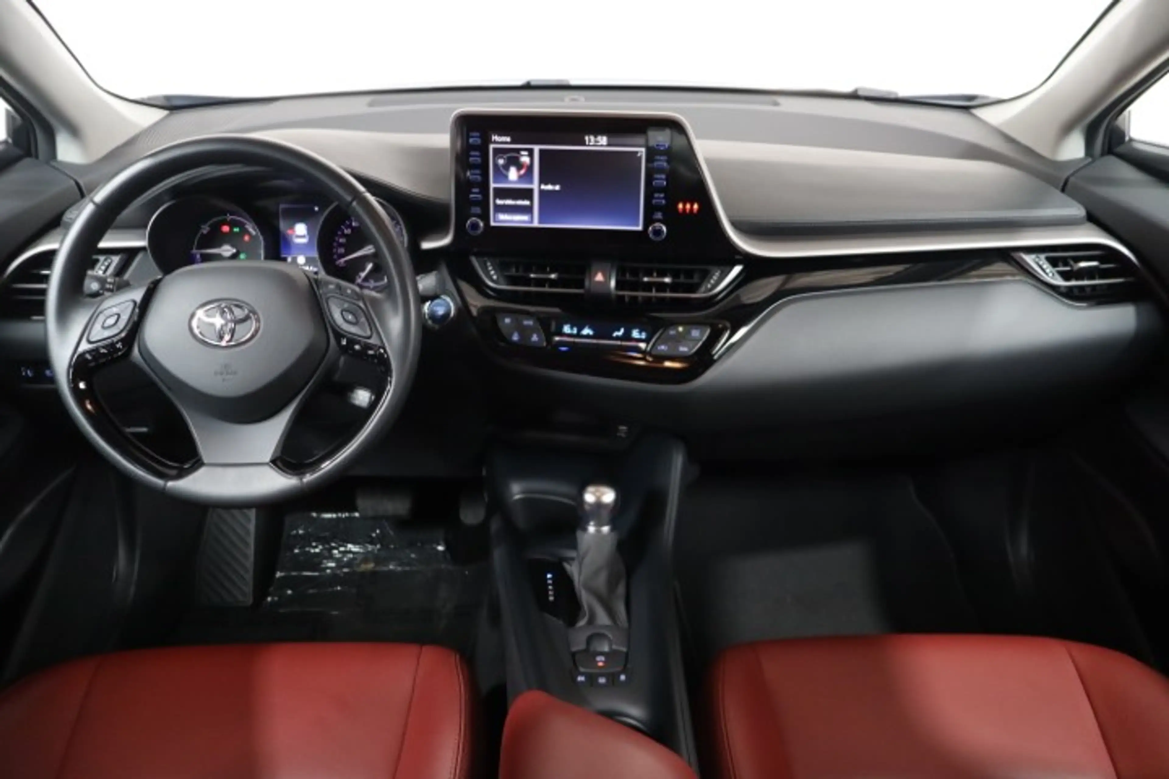 Toyota C-HR C-HR Hybrid 1.8i — photo 9