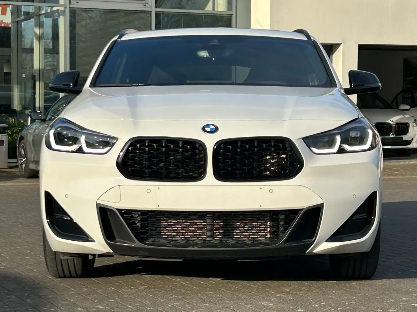 BMW X2 M M35i / Glasdach el. / Head-Up Display / Aut. Blanco - 2