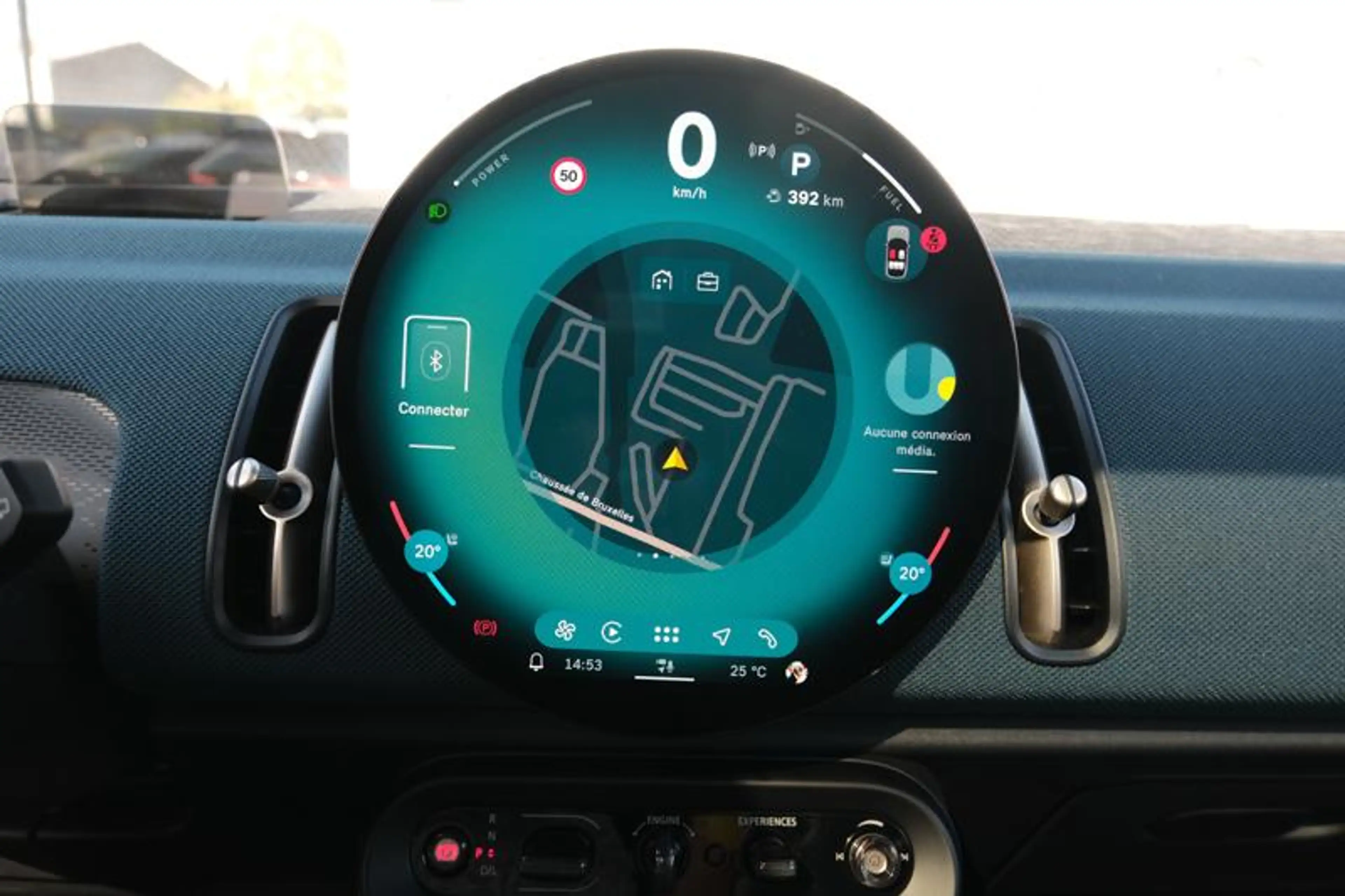 MINI Countryman C Mild Hybrid 48V  Favoured Trim Pack L — photo 13
