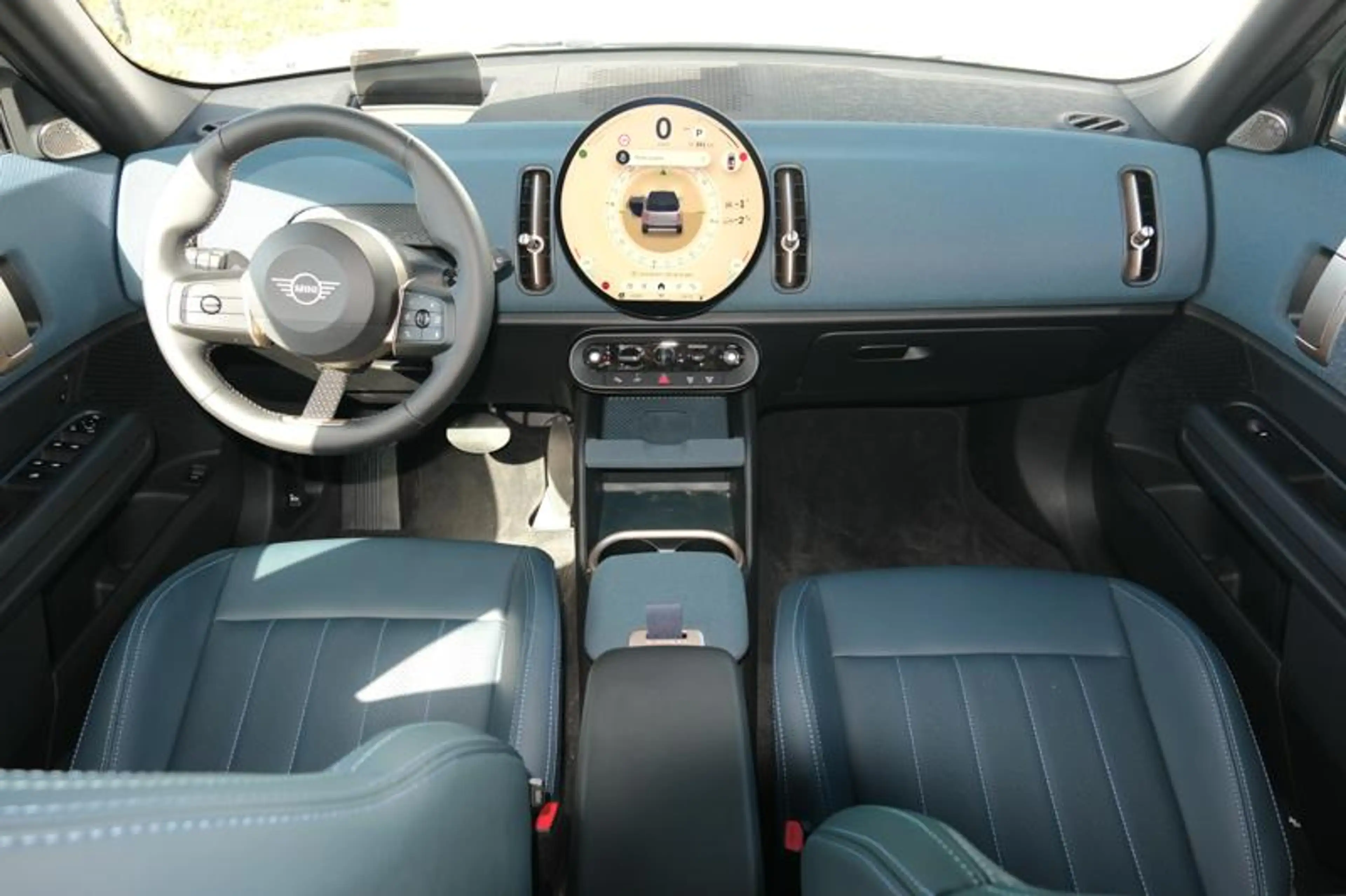 MINI Countryman C Mild Hybrid 48V  Favoured Trim Pack L — photo 7