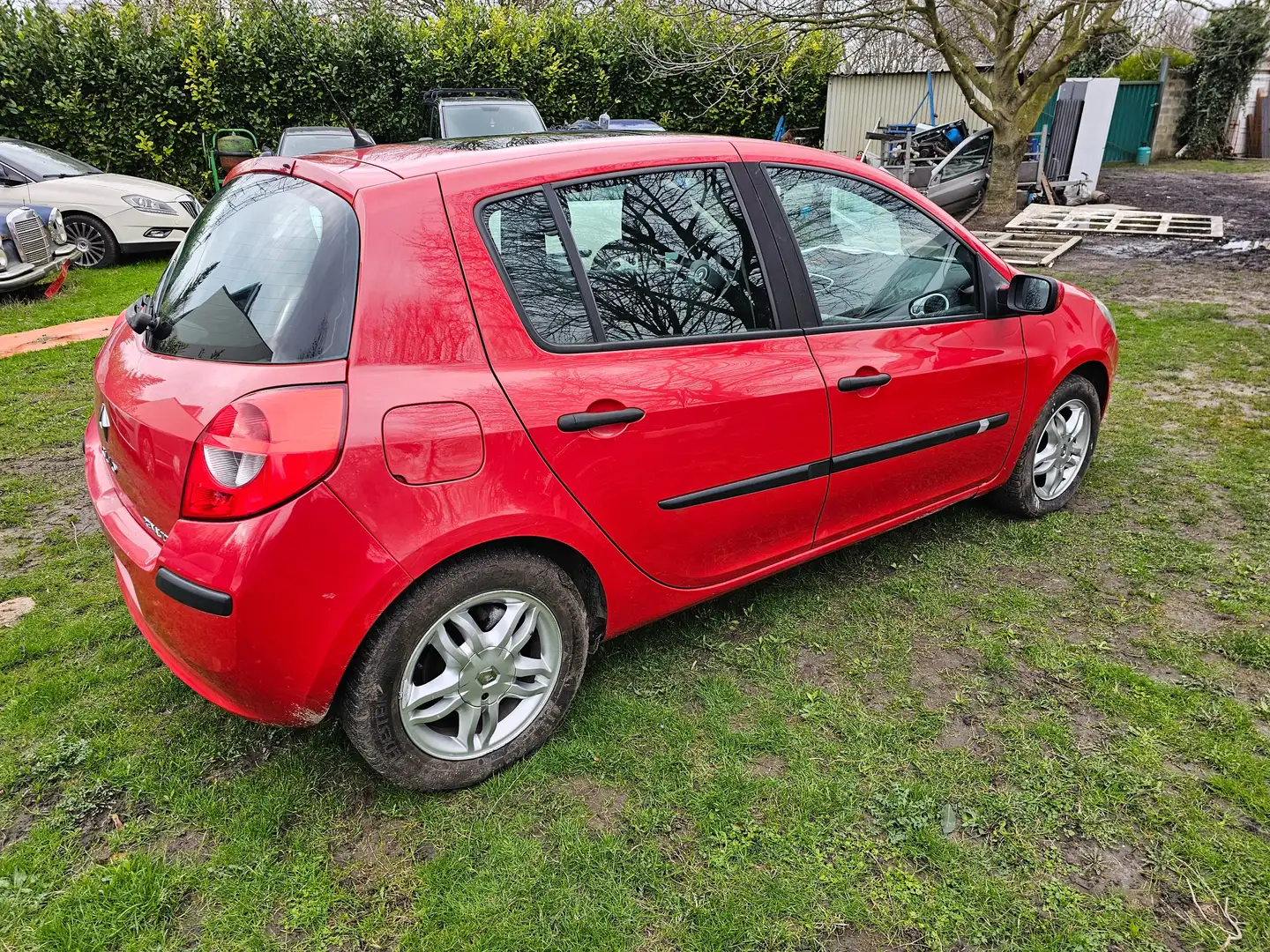 Renault Clio 1.6i 16v Initiale Rood - 2