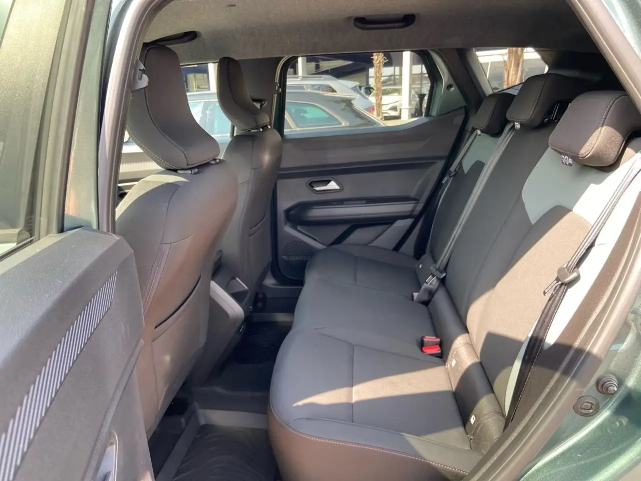 Dacia Duster — photo 14