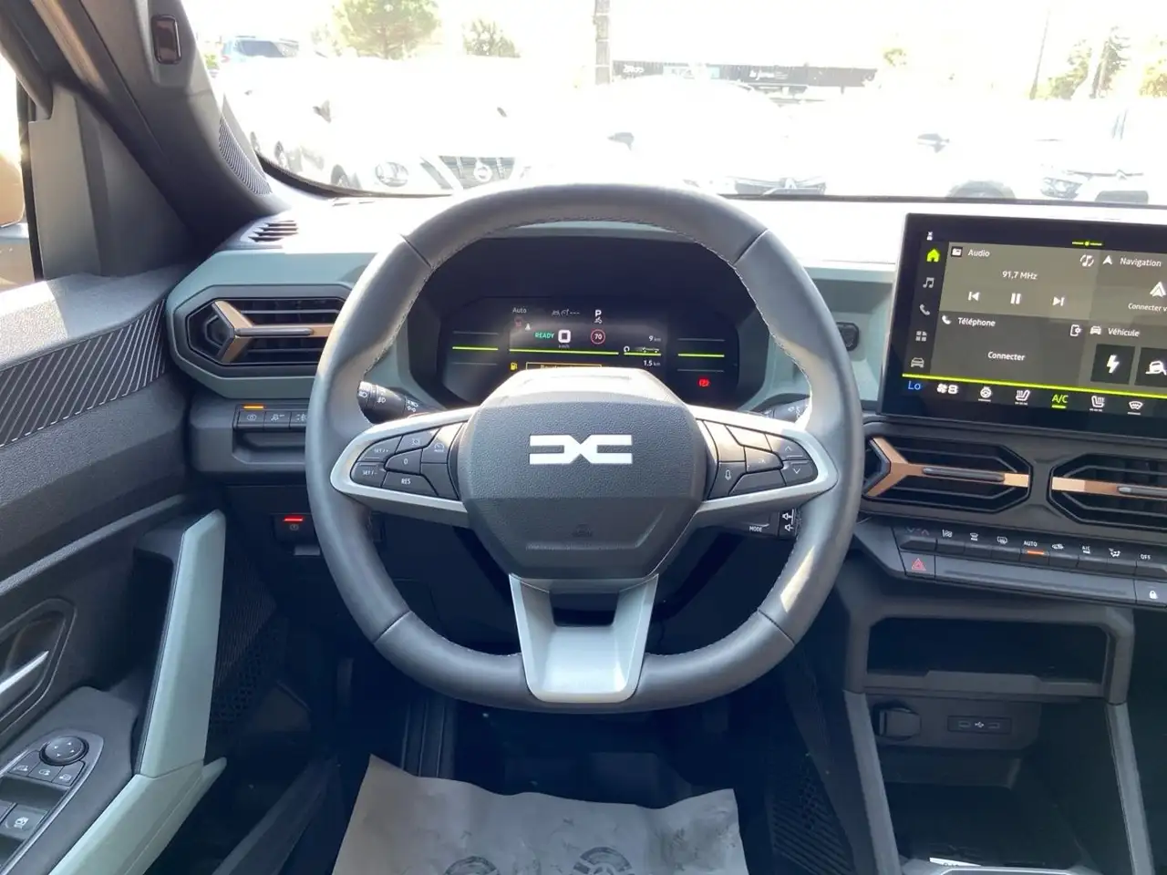 Dacia Duster — photo 24