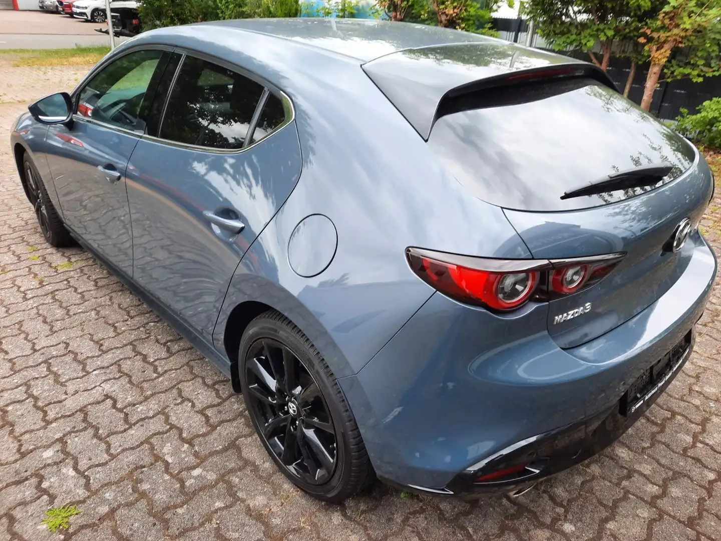 Mazda 3 2024 e-SKYACTIV G 122ps Homura Kamera+Head-Up Grau - 2