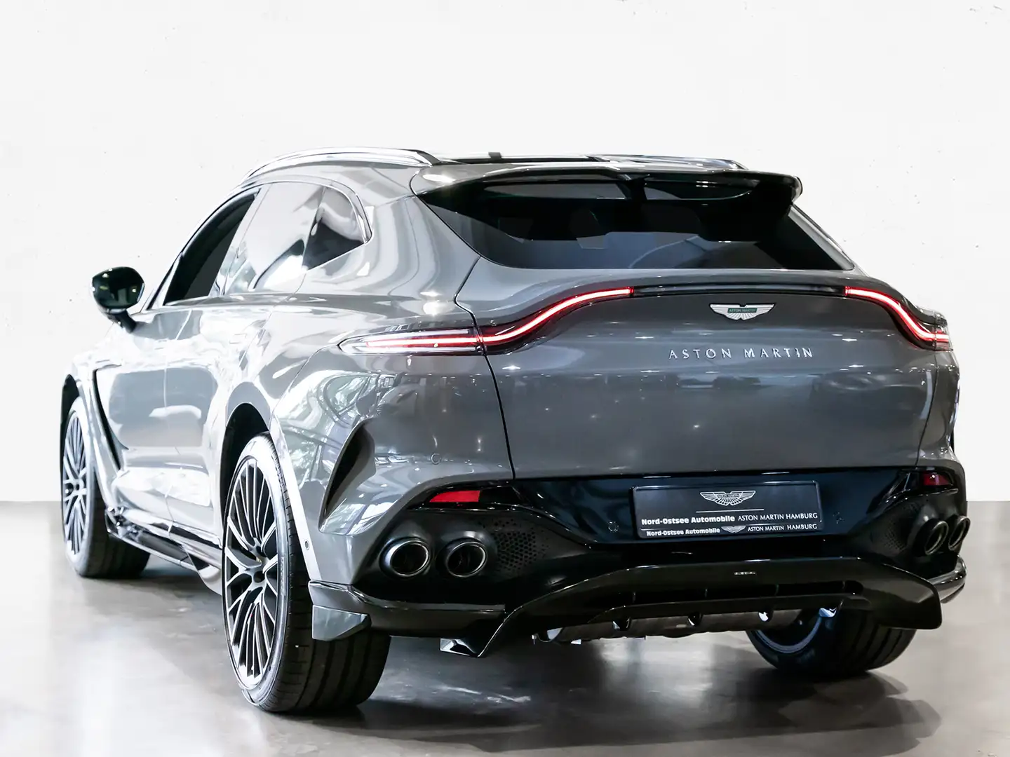 Aston Martin DBX 707 MY 2025 - UPE EUR 299.462,- Grigio - 2