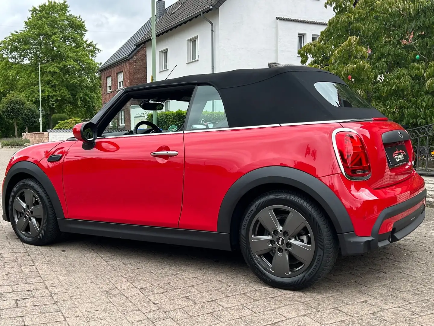 MINI One Cabrio One Classic Trim*SHZ*R.Cam*Sparsam... Rot - 2