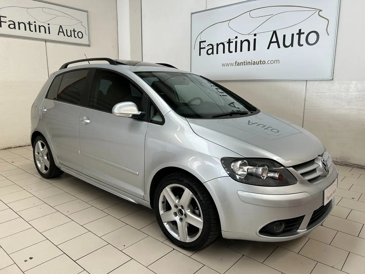 Volkswagen Golf Plus Comfortline 1.6-Ok Neopatent-Dettagli in Bio Argento - 1