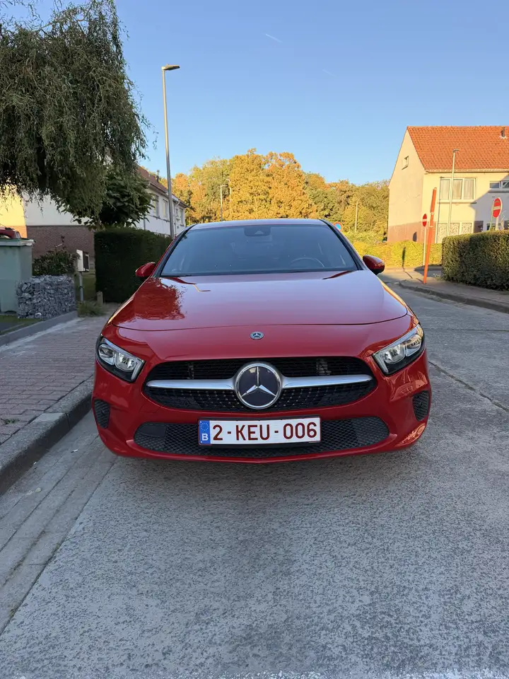 Mercedes-Benz A 220